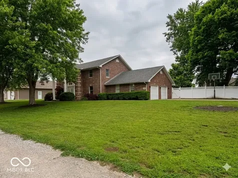 2490 E Northwood Avenue Terre Haute IN 47805