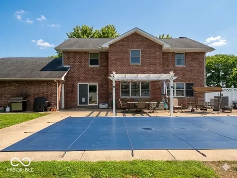 2490 E Northwood Avenue Terre Haute IN 47805