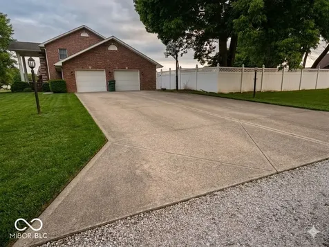 2490 E Northwood Avenue Terre Haute IN 47805