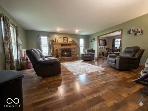 2490 E Northwood Avenue Terre Haute IN 47805