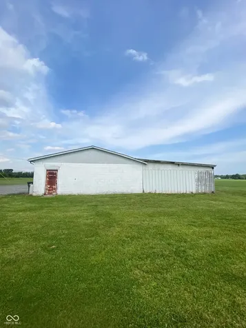 8321 N County Road 75 E Lizton IN 46149