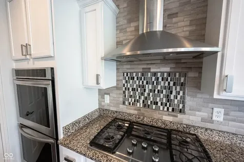 13111 Avon Cross Way Fishers IN 46037
