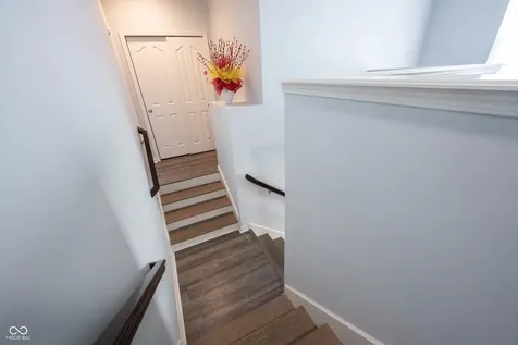 13111 Avon Cross Way Fishers IN 46037