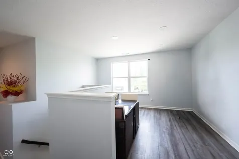13111 Avon Cross Way Fishers IN 46037