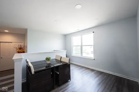 13111 Avon Cross Way Fishers IN 46037