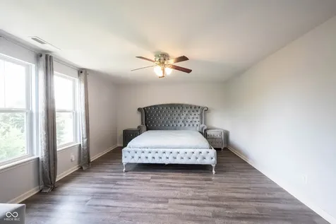 13111 Avon Cross Way Fishers IN 46037