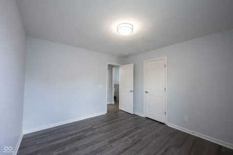 13111 Avon Cross Way Fishers IN 46037
