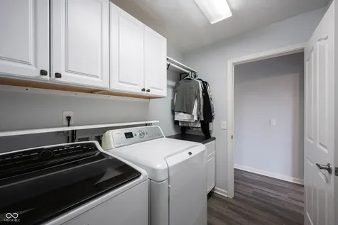 13111 Avon Cross Way Fishers IN 46037