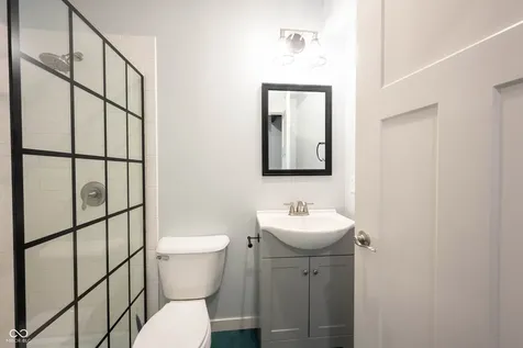 13111 Avon Cross Way Fishers IN 46037