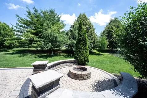 13111 Avon Cross Way Fishers IN 46037