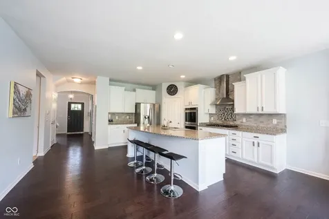 13111 Avon Cross Way Fishers IN 46037