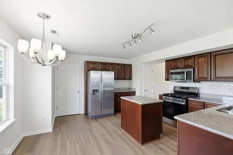 10098 Long Meadow Drive Fishers IN 46038