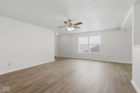 7502 Redcliff Road Indianapolis IN 46256