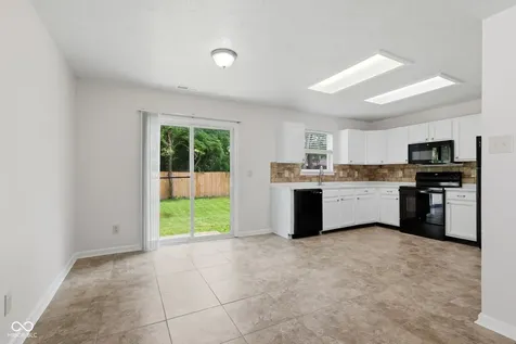 7502 Redcliff Road Indianapolis IN 46256