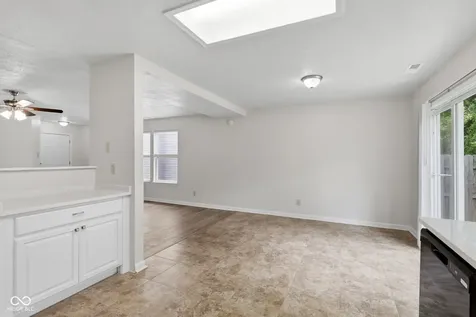 7502 Redcliff Road Indianapolis IN 46256