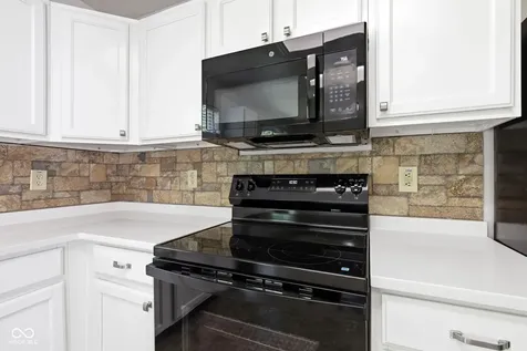 7502 Redcliff Road Indianapolis IN 46256