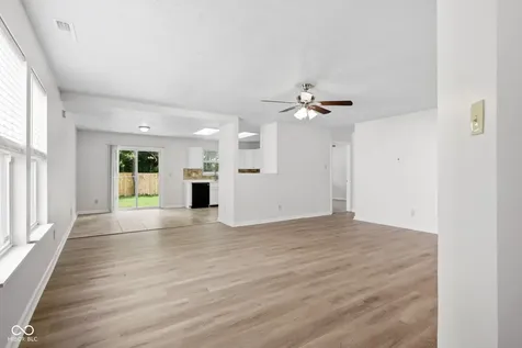 7502 Redcliff Road Indianapolis IN 46256