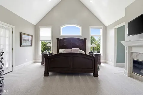 12093 Hawthorne Ridge Fishers IN 46037
