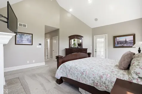 12093 Hawthorne Ridge Fishers IN 46037