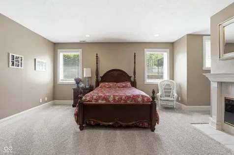 12093 Hawthorne Ridge Fishers IN 46037