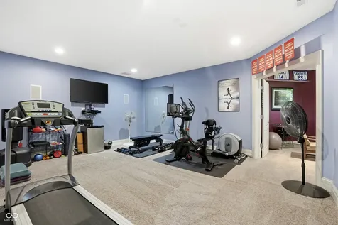 12093 Hawthorne Ridge Fishers IN 46037