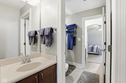 12093 Hawthorne Ridge Fishers IN 46037