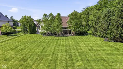 12093 Hawthorne Ridge Fishers IN 46037