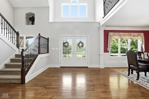 12093 Hawthorne Ridge Fishers IN 46037