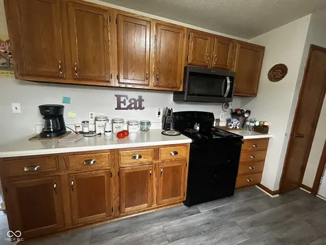 4684 Hackberry Drive Columbus IN 47201