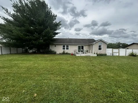 4684 Hackberry Drive Columbus IN 47201