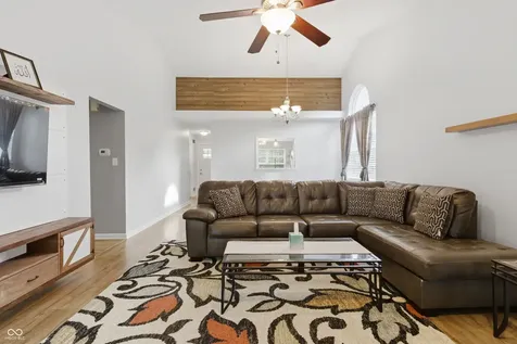 13847 Waycross Drive Fishers IN 46038
