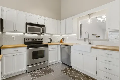 13847 Waycross Drive Fishers IN 46038