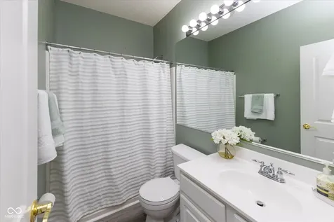 5826 Scotland Street Indianapolis IN 46234
