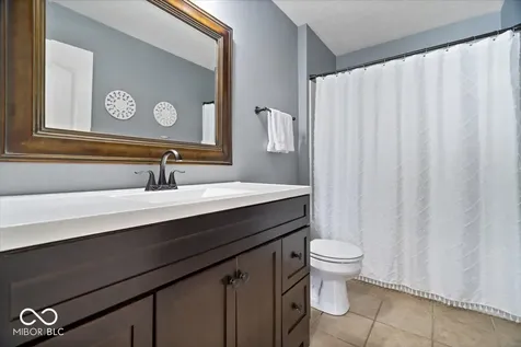 16758 Wanatah Trail Westfield IN 46074