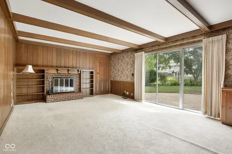 7323 N Grand Avenue Indianapolis IN 46250