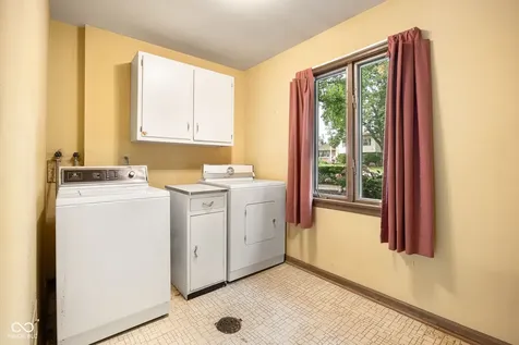 7323 N Grand Avenue Indianapolis IN 46250