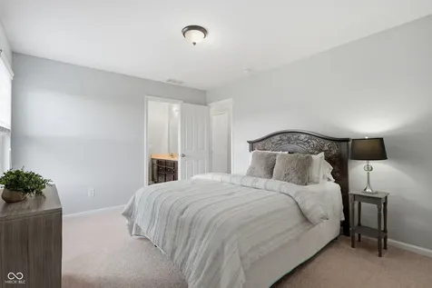 11550 Buckskin Zionsville IN 46077