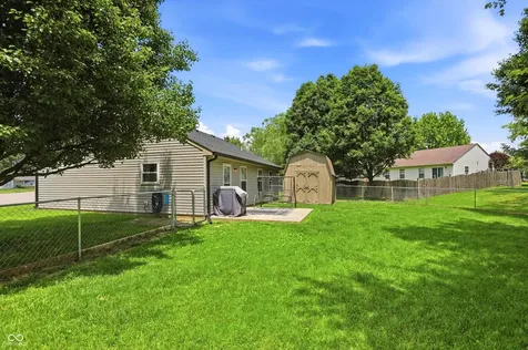 4027 Fairoaks Court Franklin IN 46131