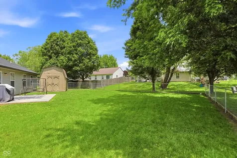 4027 Fairoaks Court Franklin IN 46131