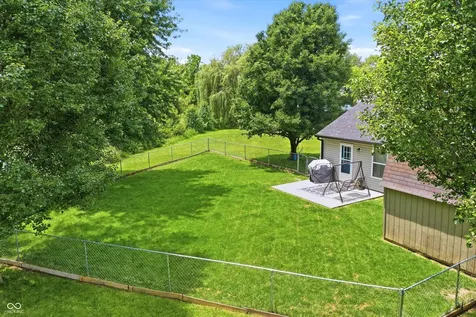 4027 Fairoaks Court Franklin IN 46131