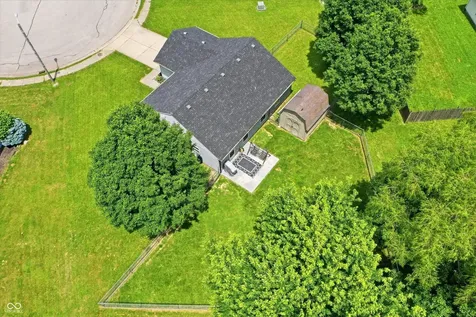 4027 Fairoaks Court Franklin IN 46131