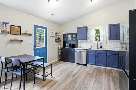 4027 Fairoaks Court Franklin IN 46131