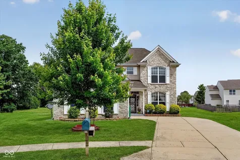 8274 Shute Circle Avon IN 46123