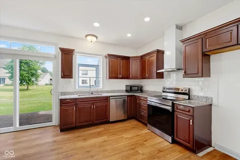 8274 Shute Circle Avon IN 46123
