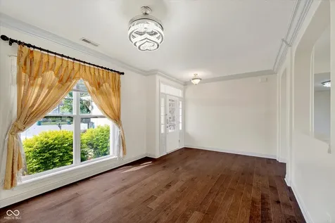 8274 Shute Circle Avon IN 46123