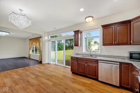 8274 Shute Circle Avon IN 46123