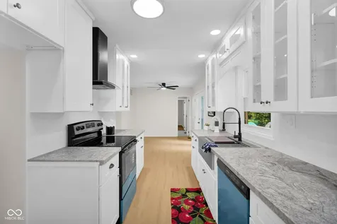 3025 Lucas Way Columbus IN 47203