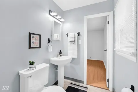 3025 Lucas Way Columbus IN 47203