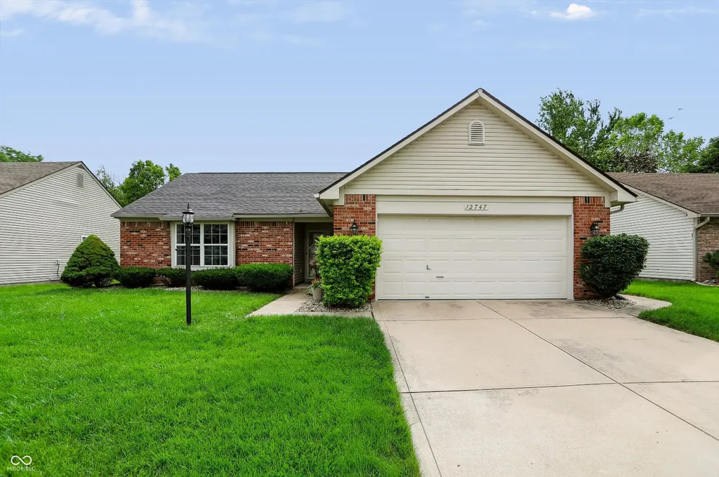 12747 Sovereign Lane Fishers IN 46038