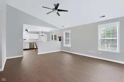 12747 Sovereign Lane Fishers IN 46038